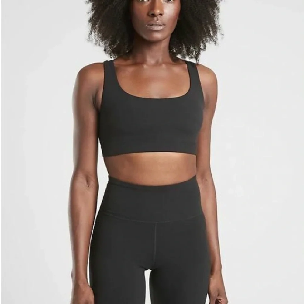 3 Athleta Neutral Sports Bras XS Athletic Bundle Black Bra Top Set